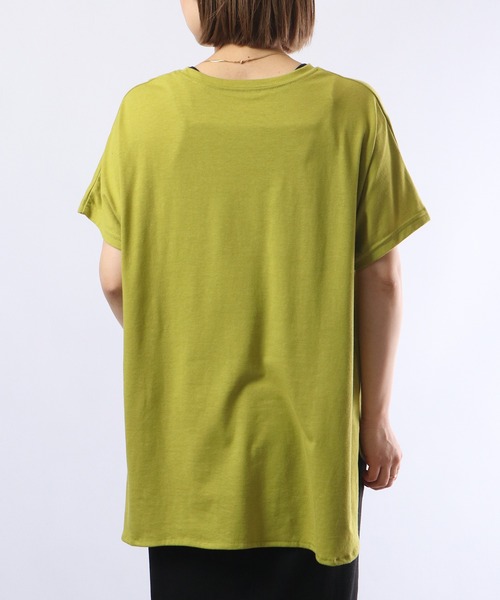 FUNALIVE(ファンアライブ)の「PAGE ONE TC天竺接触冷感ラウンドヘム PO(Tシャツ/カットソー・レディース・レッド/グリーン系/グレイッシュベージュ/ブラック/オフホワイト・M-L)」の21枚目の写真