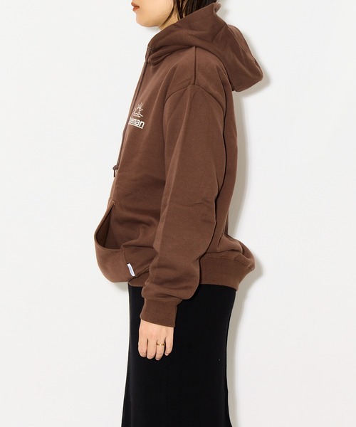 COLEMAN（コールマン）の「【 Coleman / コールマン 】 プルオーバーパーカー フーディー 裏起毛  CM6733 logohoody KFI（パーカー・メンズ・ブラック/ベージュ/ブラウン/レッド/グリーン・MEDIUM/LARGE/X-LARGE）」の13枚目の写真