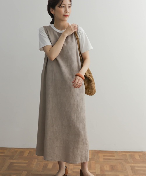 URBAN RESEARCH DOORS（アーバンリサーチドアーズ）の「コットンラップライクストレートワンピース（ワンピース・レディース・グレー系その他/チャコールグレー・MEDIUM）」の14枚目の写真