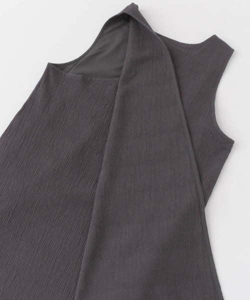 URBAN RESEARCH DOORS（アーバンリサーチドアーズ）の「コットンラップライクストレートワンピース（ワンピース・レディース・グレー系その他/チャコールグレー・MEDIUM）」の8枚目の写真