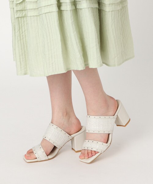 ESPERANZA（エスペランサ）の「◆ツイードカシメスタッズミュールサンダル（サンダル・レディース・ブラック系8/ブルー系8/イエロー系8/アイボリー系8・M/S/LL/L）」の2枚目の写真
