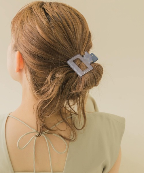 SMELLY(スメリー)の「スクエアマットカラーバンス(バレッタ/ヘアクリップ・レディース・ベージュ/ブルー・-)」の15枚目の写真