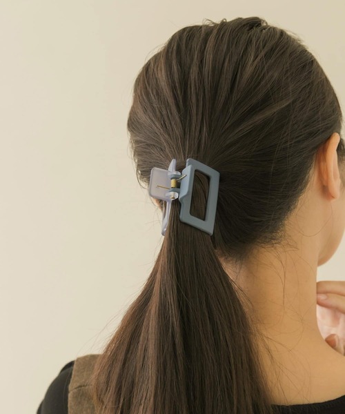 SMELLY(スメリー)の「スクエアマットカラーバンス(バレッタ/ヘアクリップ・レディース・ベージュ/ブルー・-)」の19枚目の写真