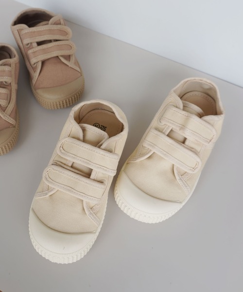 Bambin(ボンバン)の「【 Bambin / ボンバン 】 キッズ ベルクロ キャンバス スニーカー(スニーカー・キッズ・カーキ/アイボリー/ブラック/ベージュ・16cm/17cm/18cm)」の5枚目の写真