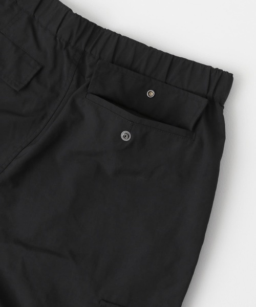 URBAN RESEARCH DOORS（アーバンリサーチドアーズ）の「ナイロンワッシャーカーゴパンツ（カーゴパンツ・メンズ・オリーブ/ブラック・MEDIUM/LARGE）」の13枚目の写真