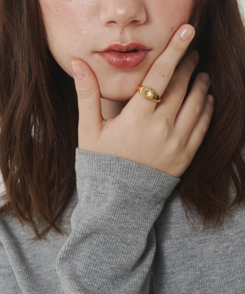 whim(ウィム)の「Embed Star Stone Ring(リング・レディース・シルバー/ゴールド・#13)」の14枚目の写真