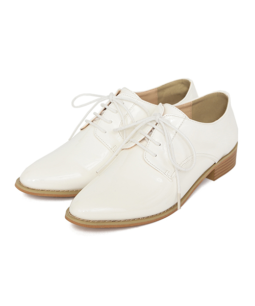 B:MING by BEAMS（ビーミングバイビームス）の「ビーミング by ビームス / レースアップシューズ（ドレスシューズ・レディース・ブラック/ホワイト・23.5cm/22.5cm/24.5cm）」の3枚目の写真