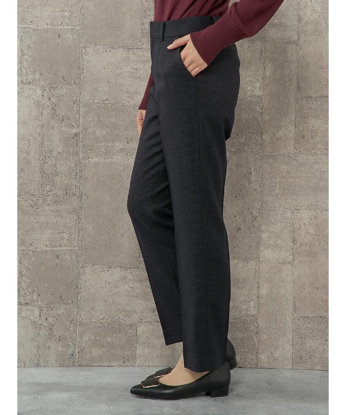 Perfect Suit FActory（パーフェクトスーツファクトリー）の「千鳥格子　メランジ調スーツ　テーパードパンツ　グレー/ネイビー（スラックス・レディース・ネイビー/グレー・9号/11号/7号/13号）」の14枚目の写真