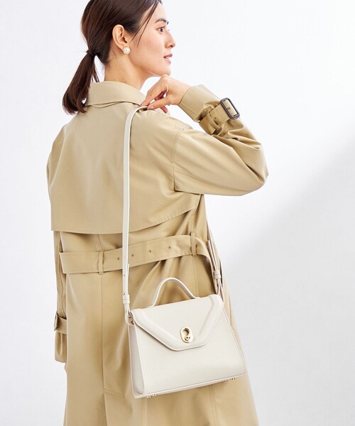 green label relaxing（グリーンレーベルリラクシング）の「トラペーズ 2WAY ハンドバッグ / ショルダーバッグ（ショルダーバッグ・レディース・ベージュ/オフホワイト/ブラック・FREE）」の2枚目の写真