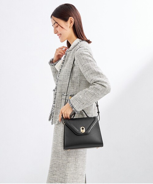 green label relaxing（グリーンレーベルリラクシング）の「トラペーズ 2WAY ハンドバッグ / ショルダーバッグ（ショルダーバッグ・レディース・ベージュ/オフホワイト/ブラック・FREE）」の7枚目の写真