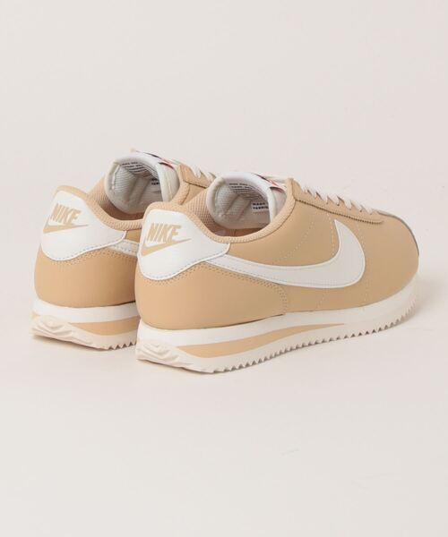 NIKE(ナイキ)の「【NIKE】CORTEZ コルテッツ(スニーカー・レディース・ライトベージュ・23cm/23.5cm/24cm/24.5cm/25cm)」の2枚目の写真