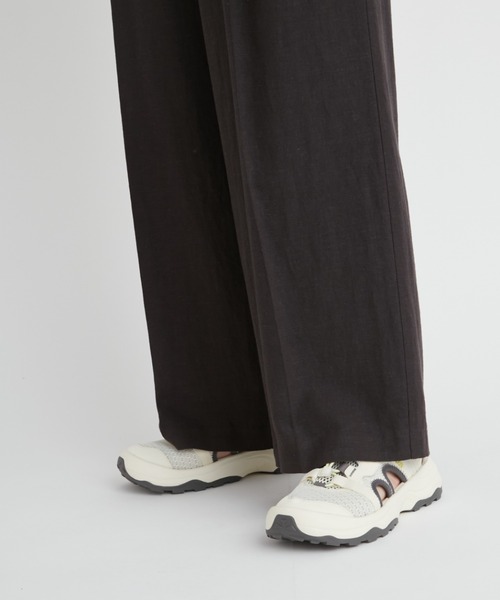 emmi（エミ）の「【emmi atelier】レーヨンリネンワイドパンツ（その他パンツ・レディース・ライトベージュ/チャコールグレー/オフホワイト・1/0）」の15枚目の写真