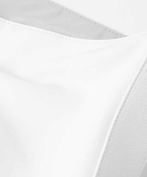 LAKOLE（ラコレ）の「FLミドルショルダーBAG / 996084（ショルダーバッグ・メンズ・ブラック/ライトグレー/ホワイト・FREE）」の17枚目の写真