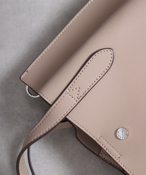 Legato Largo（レガートラルゴ）の「Legato Largo かるいかばん タテ型２WAYショルダーバッグ（ショルダーバッグ・レディース・ライトグレー/ブラック/グレイッシュベージュ/ブルー/ダークブラウン/ダークグレー・FREE）」の12枚目の写真