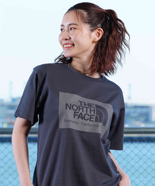 THE NORTH FACE(ザノースフェイス)の「THE NORTH FACE/ザ・ノース・フェイス 半袖Tシャツ ブランドロゴ NTW32453(Tシャツ/カットソー・レディース・ダークグレー/オフホワイト/アクア/バイオレット・S/M/L/XL)」の1枚目の写真