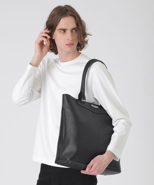 BLACK LABEL CRESTBRIDGE（ブラックレーベル・クレストブリッジ）の