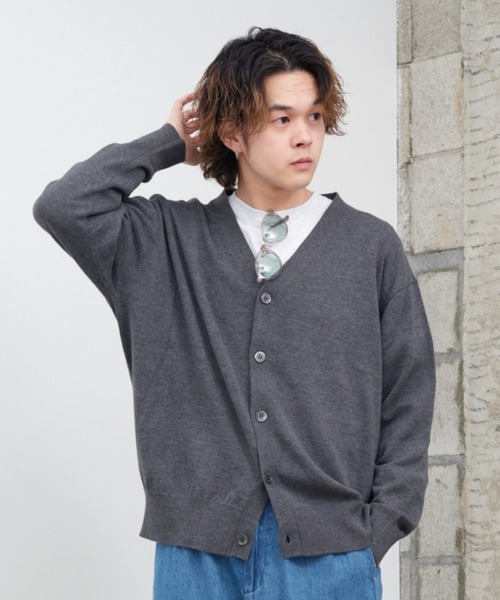 WHIMSIC(ウィムジック)の「【UNISEX】ファインニットカーディガン(カーディガン/ボレロ・メンズ・ホワイト/ブラック/チャコールグレー・FREE)」の1枚目の写真