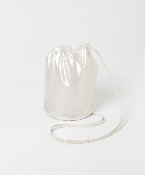 SMELLY（スメリー）の「メタリックワンショルダー（ショルダーバッグ・レディース・アイボリー/シルバー・-）」の9枚目の写真
