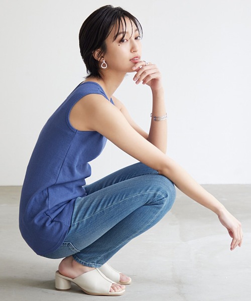 itto...(イット)の「2wayゆったりロング丈リブタンクトップ(タンクトップ・レディース・ブルー/オフホワイト/カーキ/ライトベージュ/チャコール/ダークオレンジ/ブラック・XL/XXL/M/L)」の13枚目の写真