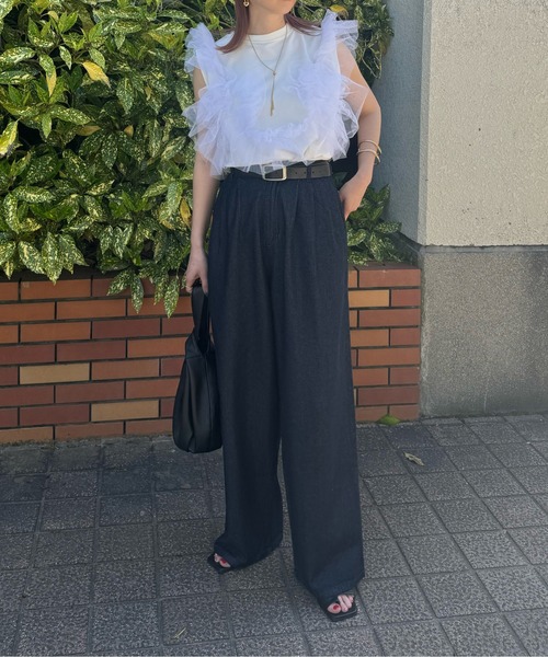 y/m by misato（イムバイミサト）の「デニムタックワイドパンツ（デニムパンツ・レディース・ブラック/インディゴブルー・FREE）」の2枚目の写真