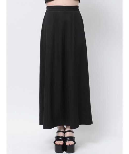 GYDA(ジェイダ)の「BACKリボンmany wayキャミロングワンピース(ワンピース・レディース・ブラック/ベージュ・FREE)」の7枚目の写真