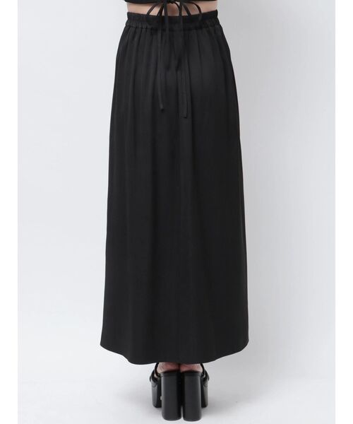 GYDA(ジェイダ)の「BACKリボンmany wayキャミロングワンピース(ワンピース・レディース・ブラック/ベージュ・FREE)」の9枚目の写真