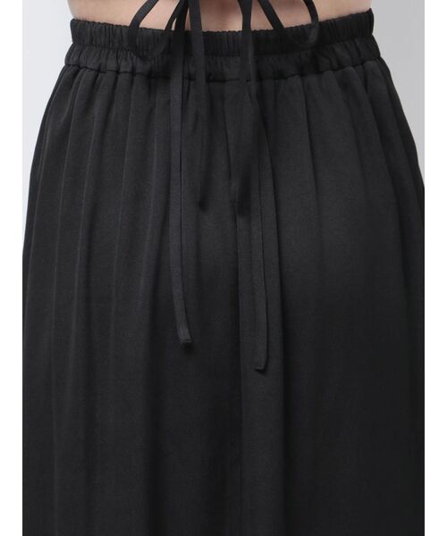 GYDA(ジェイダ)の「BACKリボンmany wayキャミロングワンピース(ワンピース・レディース・ブラック/ベージュ・FREE)」の10枚目の写真