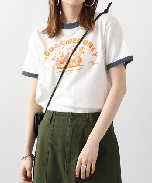 spiritoso(スピリトーゾ)の「spiritoso さくらんぼプリント リンガーTシャツ(Tシャツ/カットソー・レディース・グリーン/ネイビー/ブラック・F)」の10枚目の写真