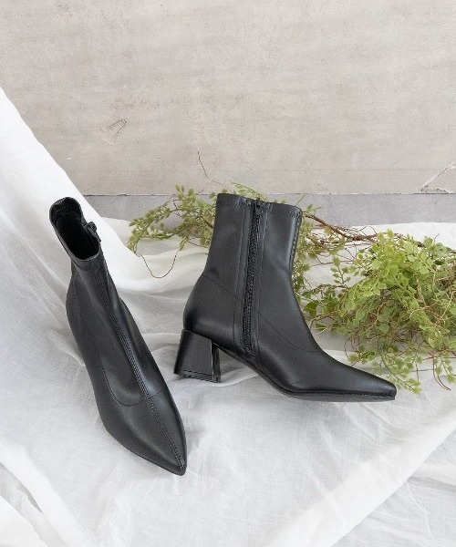 ストレッチポインテッドショートブーツ 