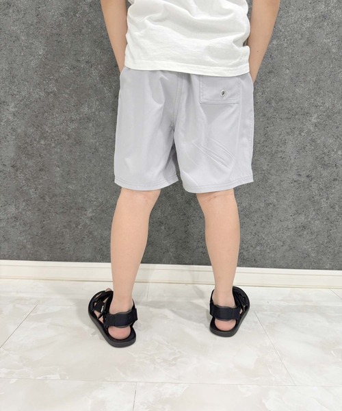 THE CASUAL（カジュアル）の「【水陸両用】 無地 カラー ハーフパンツ（水着・キッズ・ブラック/ダークパープル/ブラック系その他/グレー/カーキ系/グリーン系/ダークネイビー/パープル系その他/オレンジ/イエロー・120cm/130cm/140cm/150cm/160cm/110cm）」の12枚目の写真