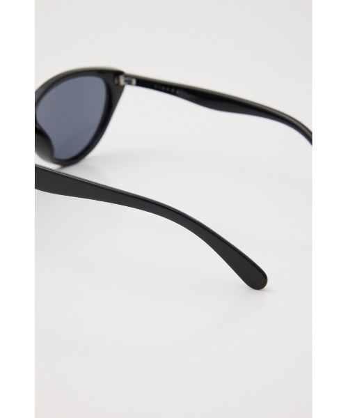 rienda（リエンダ）の「フォックスデザインアイウェア（サングラス・レディース・ブラック・FREE）」の13枚目の写真