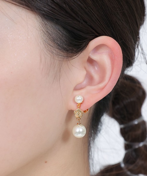 パールイヤリング
K18アコヤパール6mm
メレダイヤ 2粒パールクリップイヤリングS ホワイト | Fun Empire