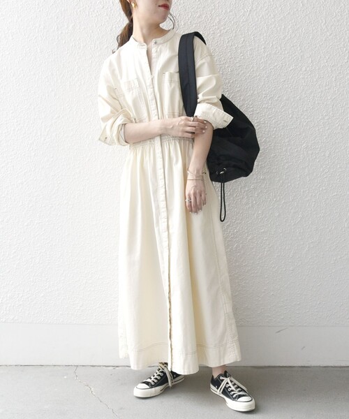 SHIPS any（シップス エニィ）の「SHIPS any: シャーリング デニム ポケット ワンピース ［SHIPS any DENIM］（ワンピース・レディース・ナチュラル/ネイビー/ブルー・ONE SIZE）」の2枚目の写真