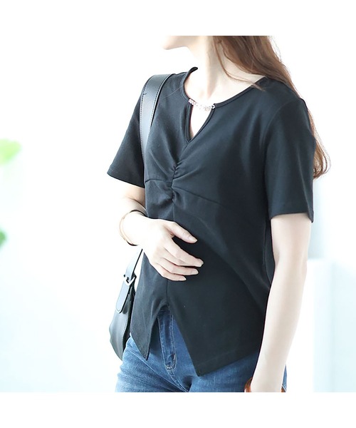 GOLDJAPAN(ゴールドジャパン)の「チェーン付きキーネックギャザーカットソー『大きいサイズ対応』(Tシャツ/カットソー・レディース・ホワイト/ブラック・6L/5L/4L/3L/LL)」の12枚目の写真