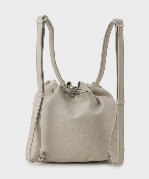 OPAQUE.CLIP（オペークドットクリップ）の「◆【マルチWAY】フロントダブルポケット巾着ショルダーバッグ（ショルダーバッグ・レディース・アイボリー/ブラック・00）」の3枚目の写真