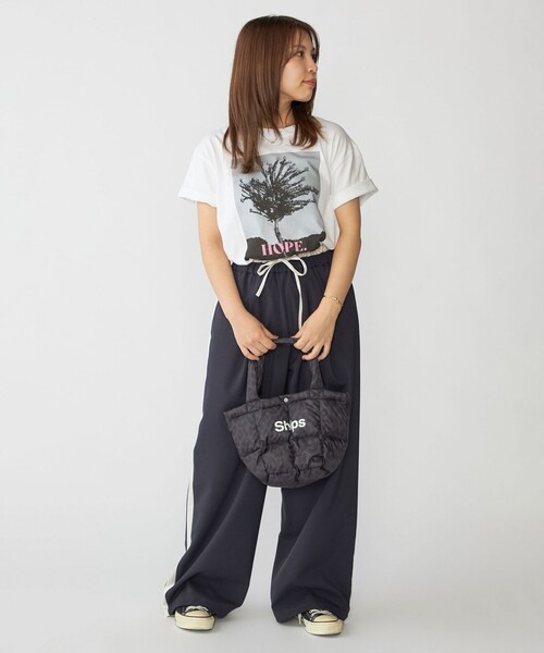 セール】BENCH MARKING SHIRT: フラワー フォト プリント T