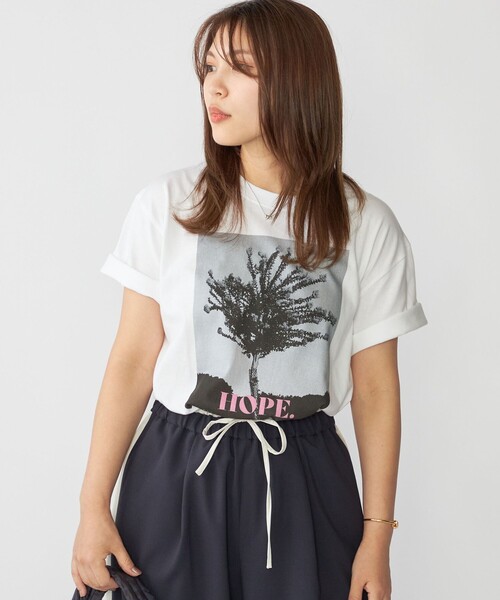 なぎ 聖誕 Tシャツ&ポーチ セール】BENCH MARKING SHIRT: フラワー フォト プリント T