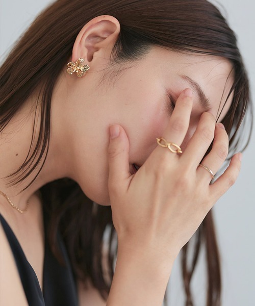 セール】メタルフラワーピアス（ピアス（両耳用））｜Pierrot