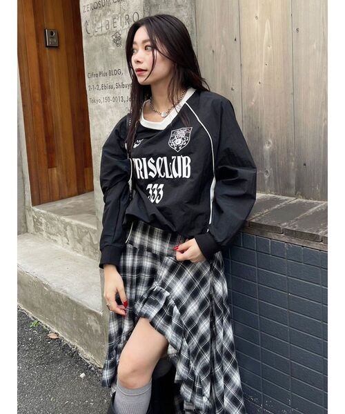 EVRIS（エヴリス）の「ブロケットコアナイロンユニフォームトップス（Tシャツ/カットソー・レディース・ブラック/レッド/ネイビー・FREE）」の14枚目の写真