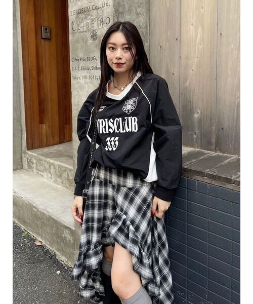 EVRIS（エヴリス）の「ブロケットコアナイロンユニフォームトップス（Tシャツ/カットソー・レディース・ブラック/レッド/ネイビー・FREE）」の15枚目の写真