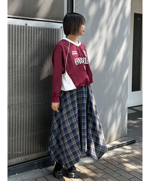 EVRIS（エヴリス）の「ブロケットコアナイロンユニフォームトップス（Tシャツ/カットソー・レディース・ブラック/レッド/ネイビー・FREE）」の18枚目の写真