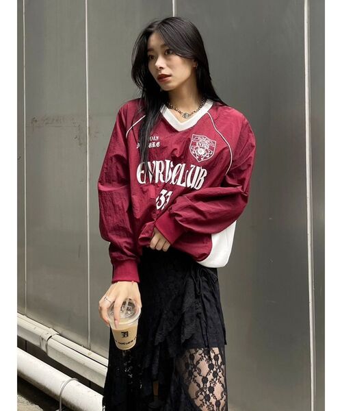 EVRIS（エヴリス）の「ブロケットコアナイロンユニフォームトップス（Tシャツ/カットソー・レディース・ブラック/レッド/ネイビー・FREE）」の4枚目の写真