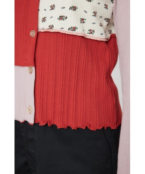 RODEO CROWNS WIDE BOWL（ロデオクラウンズワイドボウル）の「パッチワーク2WAYリブトップス（カーディガン/ボレロ・レディース・ブラック系その他/レッド系その他・FREE）」の5枚目の写真