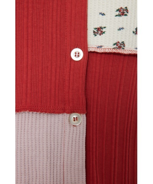 RODEO CROWNS WIDE BOWL（ロデオクラウンズワイドボウル）の「パッチワーク2WAYリブトップス（カーディガン/ボレロ・レディース・ブラック系その他/レッド系その他・FREE）」の3枚目の写真