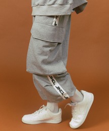 JINCL（ジンクル）の「JINCL - サイドラインカーゴスウエットパンツ（スウェットパンツ）」