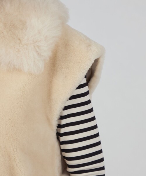 メリノムートン ビックカラージレ（ベスト）｜TOMORROWLAND collection