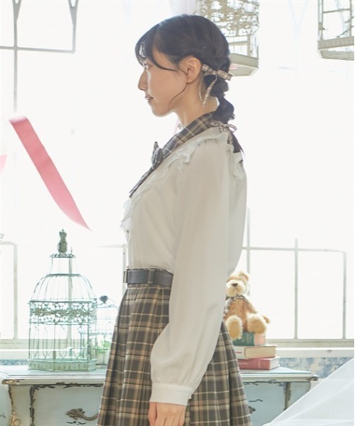 axes femme POETIQUE（アクシーズファムポエティック）の「リボン付配色襟デザインブラウス（シャツ/ブラウス・レディース・グレー/ホワイト/キナリ・MEDIUM）」の5枚目の写真