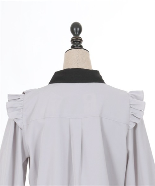 axes femme POETIQUE（アクシーズファムポエティック）の「リボン付配色襟デザインブラウス（シャツ/ブラウス・レディース・グレー/ホワイト/キナリ・MEDIUM）」の22枚目の写真