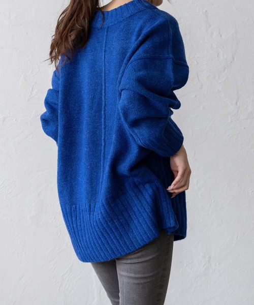 VitaFelice(ヴィータフェリーチェ)の「Vネックオーバーサイズニット(ニット/セーター・レディース・オートミール/オレンジ/ベージュ系/ブルー/グレー系・FREE)」の7枚目の写真