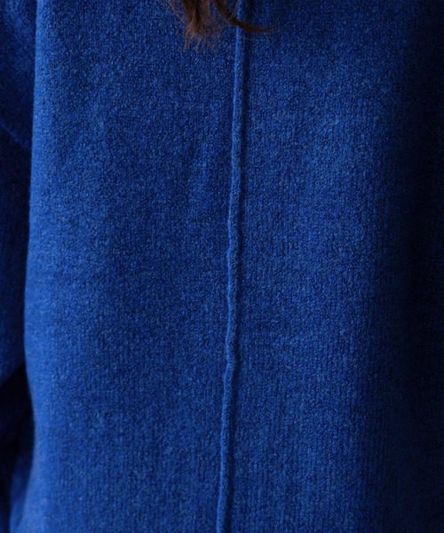 VitaFelice(ヴィータフェリーチェ)の「Vネックオーバーサイズニット(ニット/セーター・レディース・オートミール/オレンジ/ベージュ系/ブルー/グレー系・FREE)」の14枚目の写真